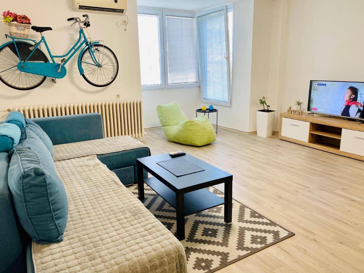 Regina'S Modern Apartment2 Скопье Экстерьер фото