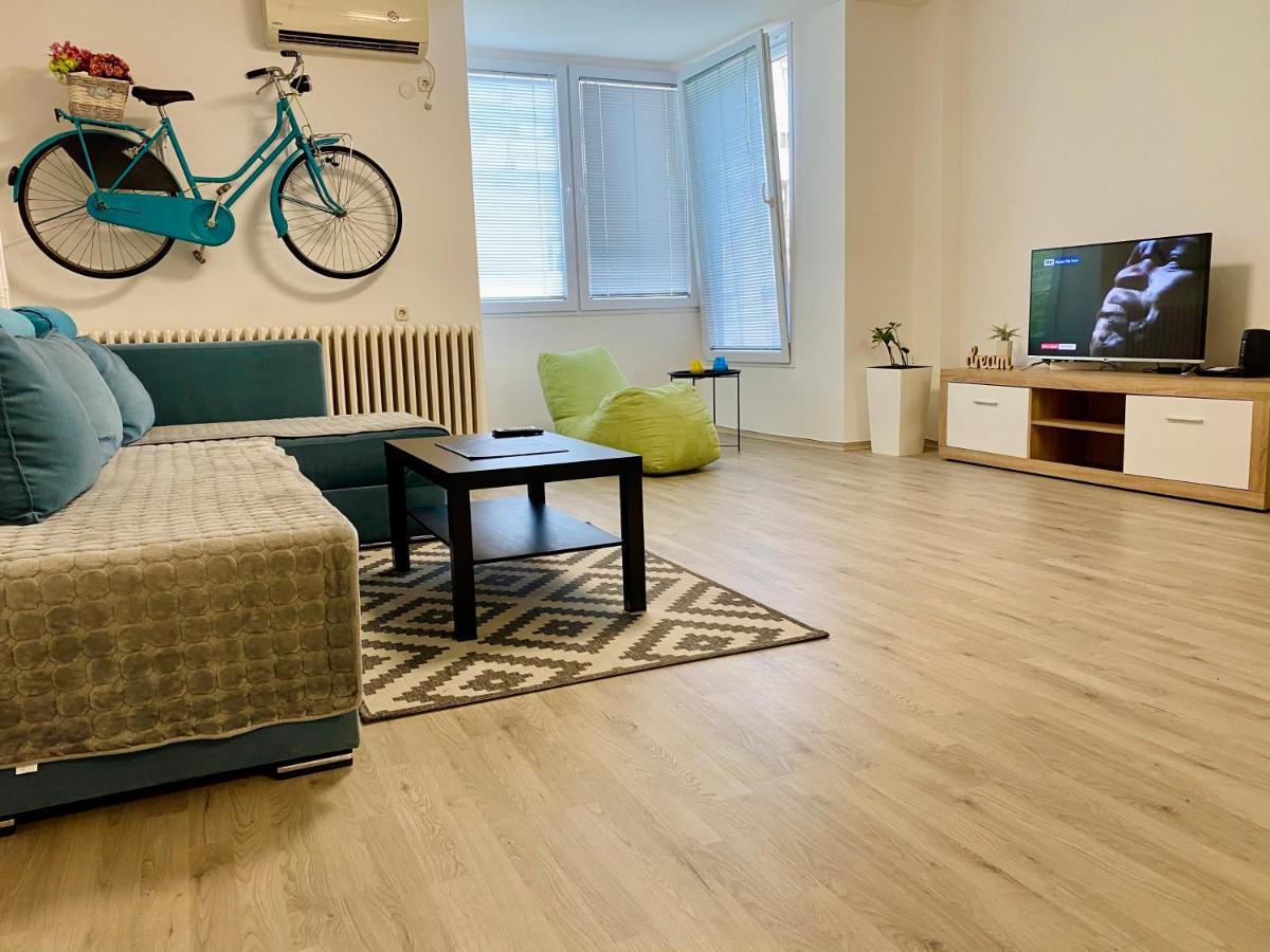 Regina'S Modern Apartment2 Скопье Экстерьер фото