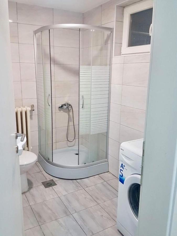 Regina'S Modern Apartment2 Скопье Экстерьер фото